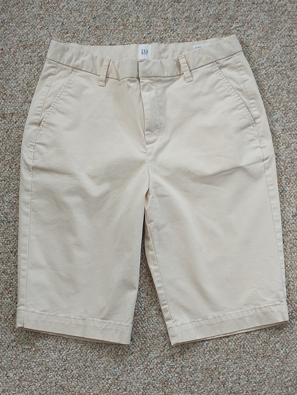 GAP Chino Bermuda Short Size 6 Tall